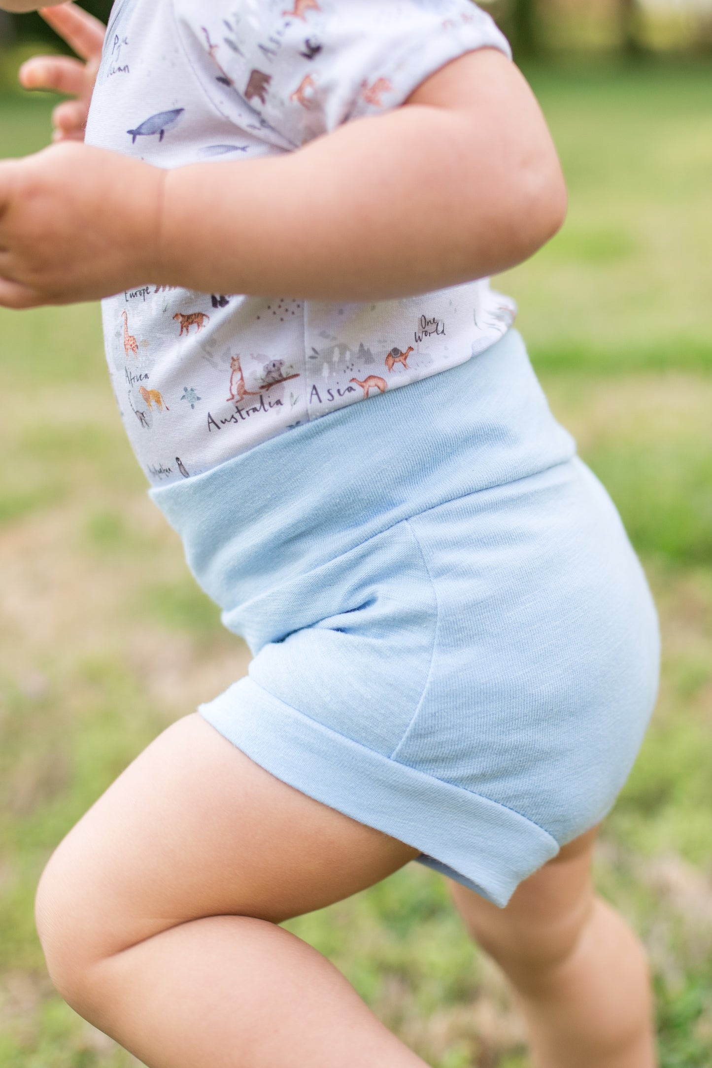 'World Traveler' Baby Outfit Set
