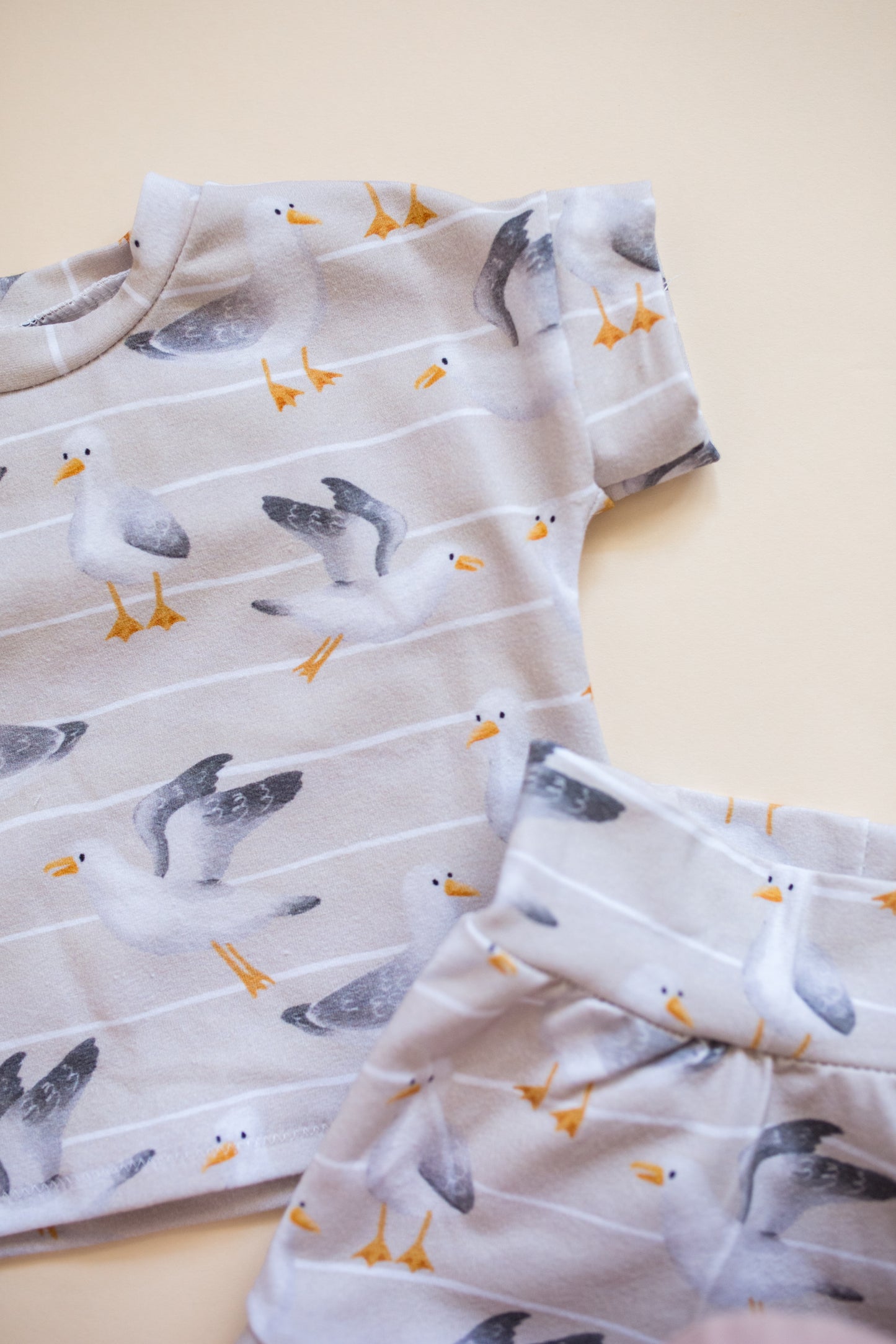 Seagull Two-Piece Set